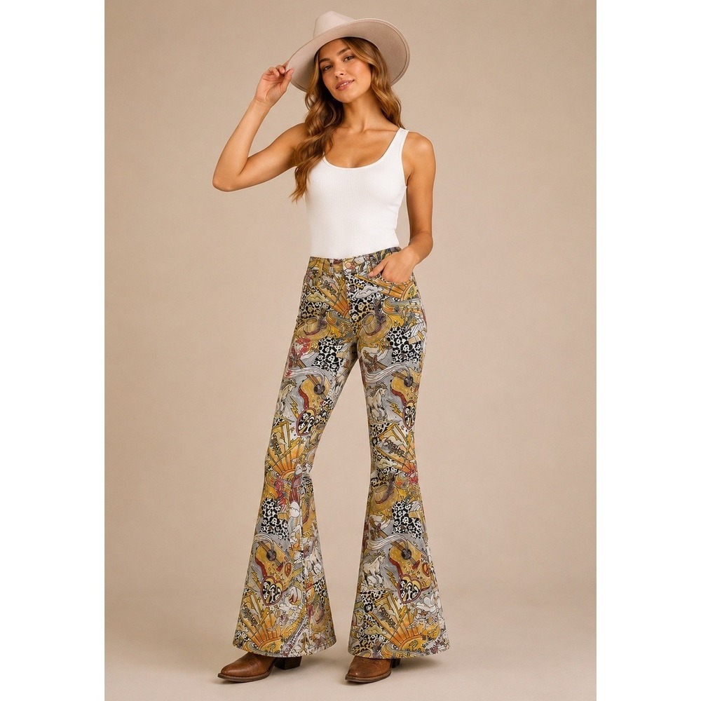 SOLD x Lainey Wilson 27x30 Life of Lainey Storyteller Print Flare Jeans - Picture 1 of 16